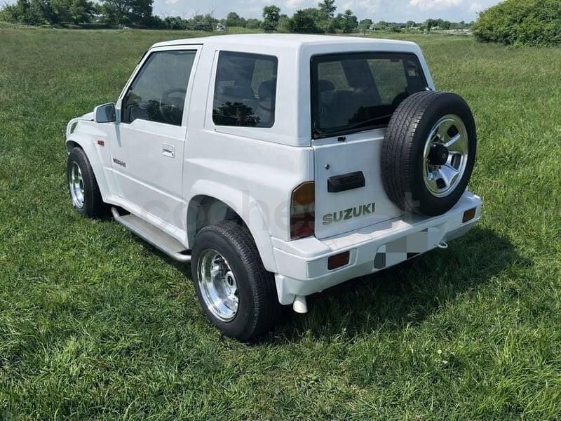 Blanco Usado 2001 Suzuki Vitara SUV | 3650 € (Precio justo) - Imagen 1/4
