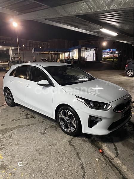 Blanco Usado 2019 Kia Ceed Utilitario | 12.900 € (Precio justo) - Imagen 1/4
