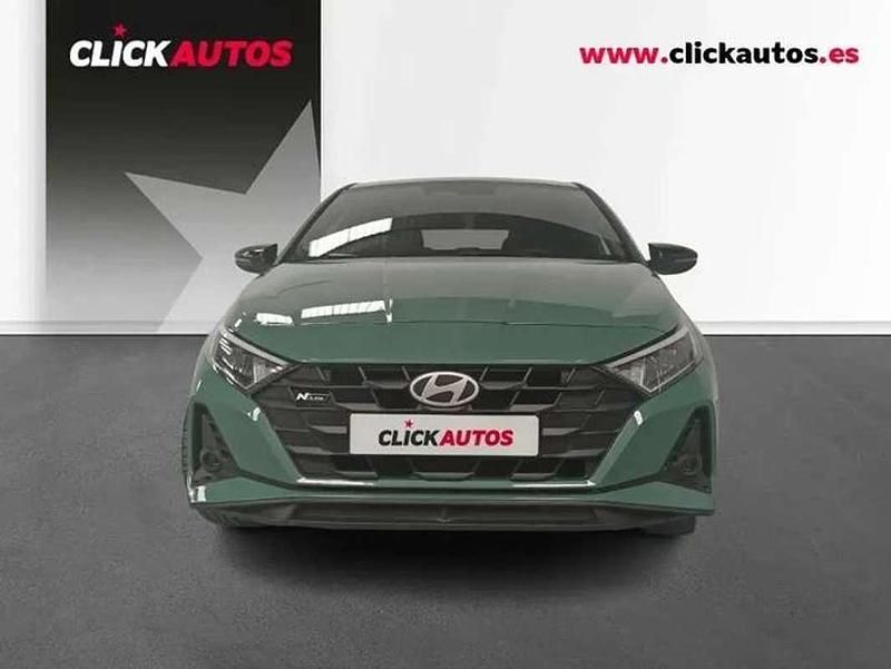 Usado Hyundai i20 N Line 80 CV (58 kW) 2025 Verde Utilitario