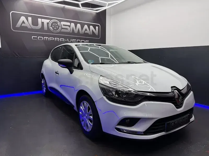Usado Renault Clio IV LIMITED 90 CV (66 kW) 2019 Blanco Berlina