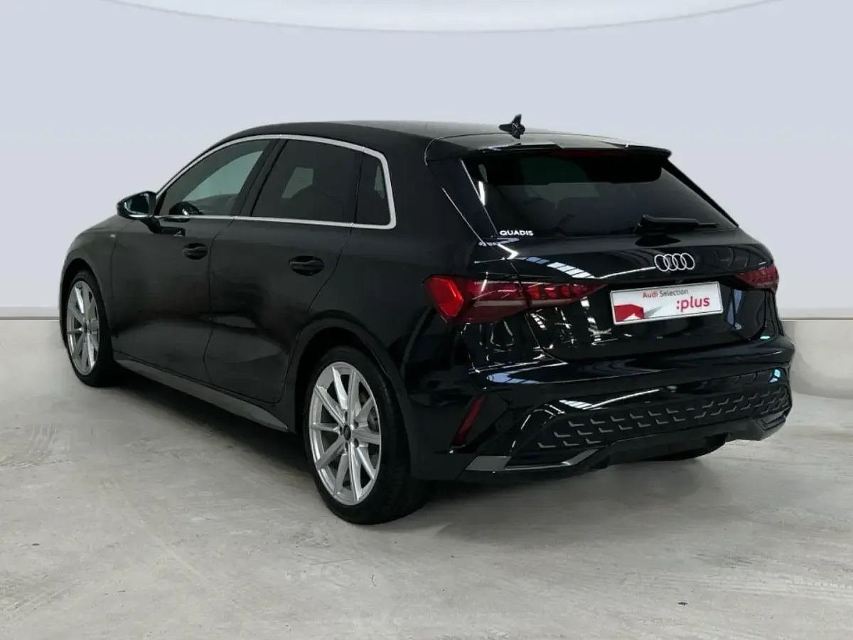 Usado Audi A3 S-Line 150 CV (110 kW) 2025 Negro