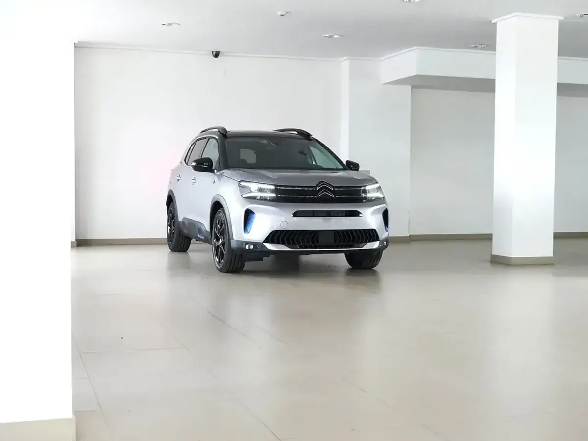 Usado Citroën C5 Aircross Shine 225 CV (165 kW) 2023 Gris SUV