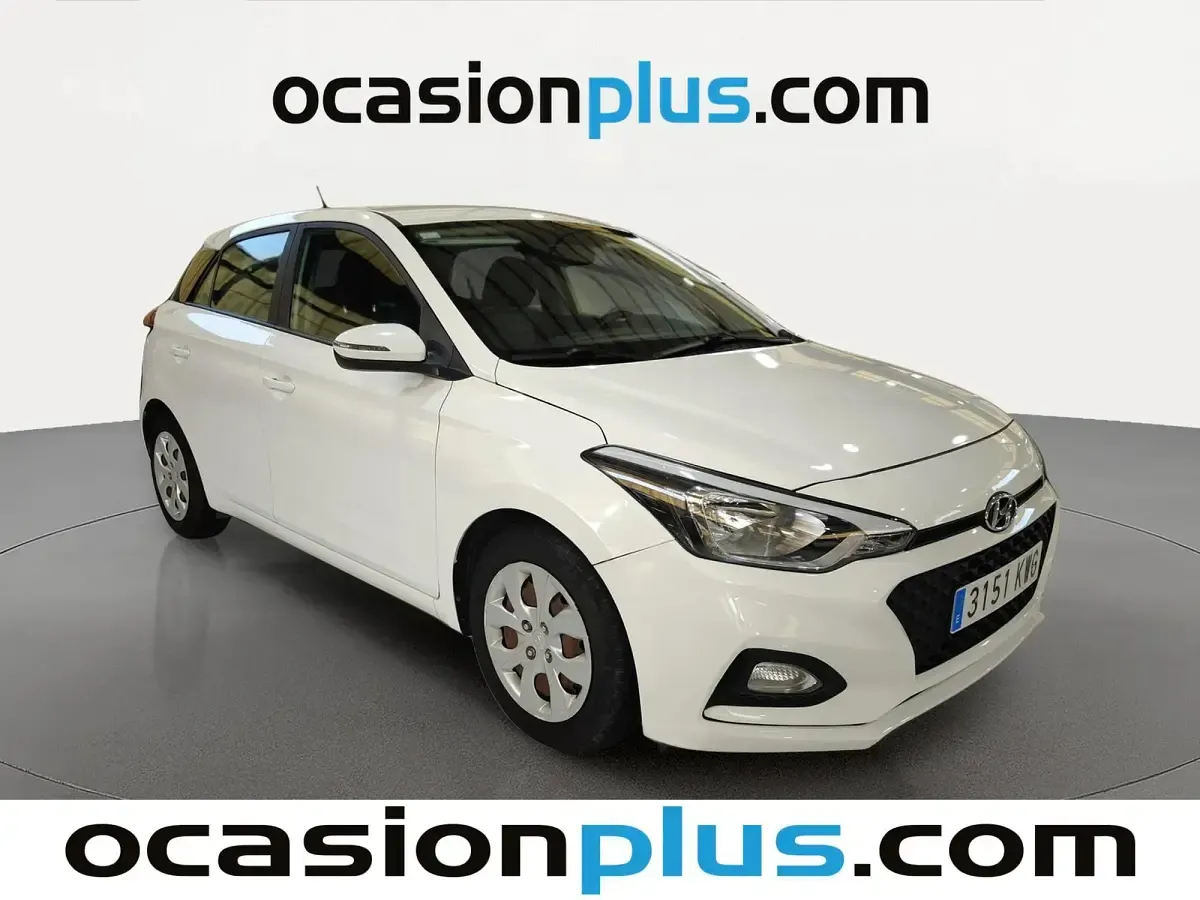 Usado Hyundai i20 75 CV (55 kW) 2019 Blanco Utilitario