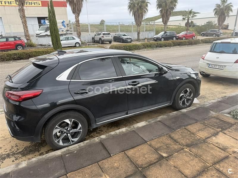 Usado Kia XCeed 120 CV (88 kW) 2022 Negro SUV