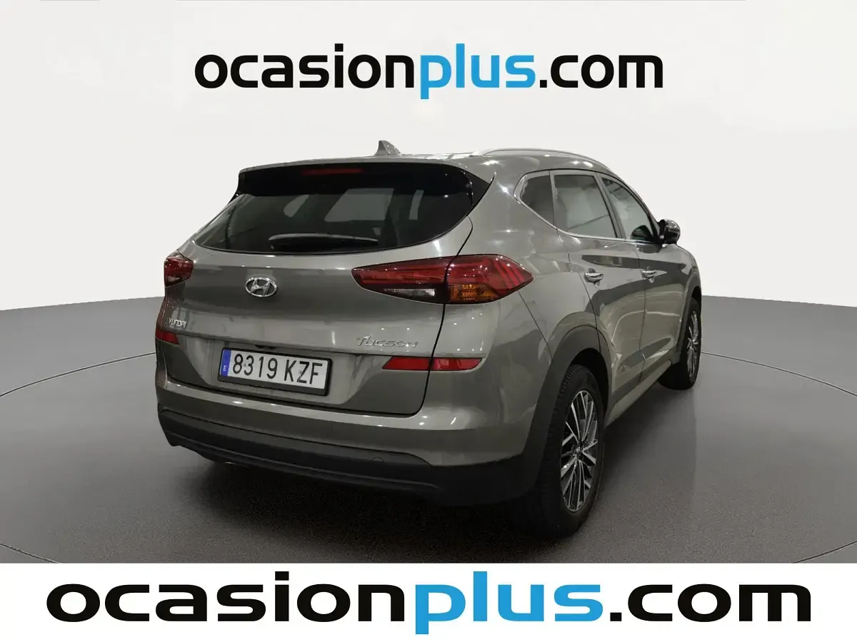 Usado Hyundai Tucson 132 CV (97 kW) 2019 Gris SUV