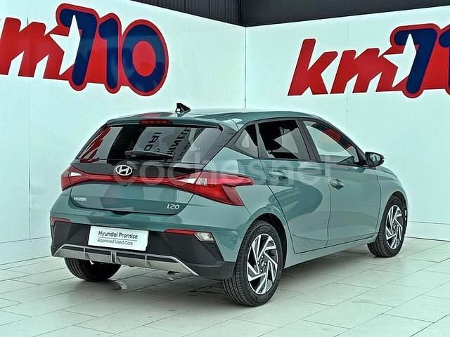 Begagnad Hyundai i20 100 HK (73 kW) 2024 Grön Sedan