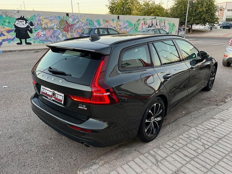 Usado Volvo V60 Kinetic 150 CV (110 kW) 2018 Gris Familiar