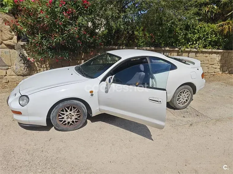 Usado Toyota Celica 175 CV (128 kW) 1998 Blanco Coupe