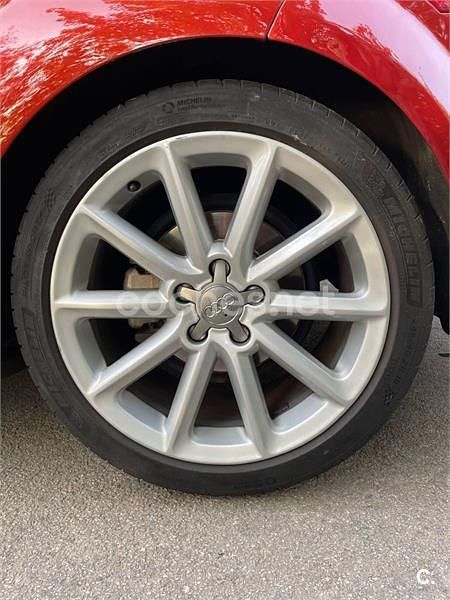 Usado Audi Coupé Sport 160 CV (117 kW) 2011 Granate Coupe