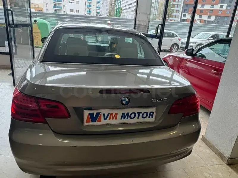 Usado BMW 320 Cabriolet 170 CV (125 kW) 2011 Beige Descapotable