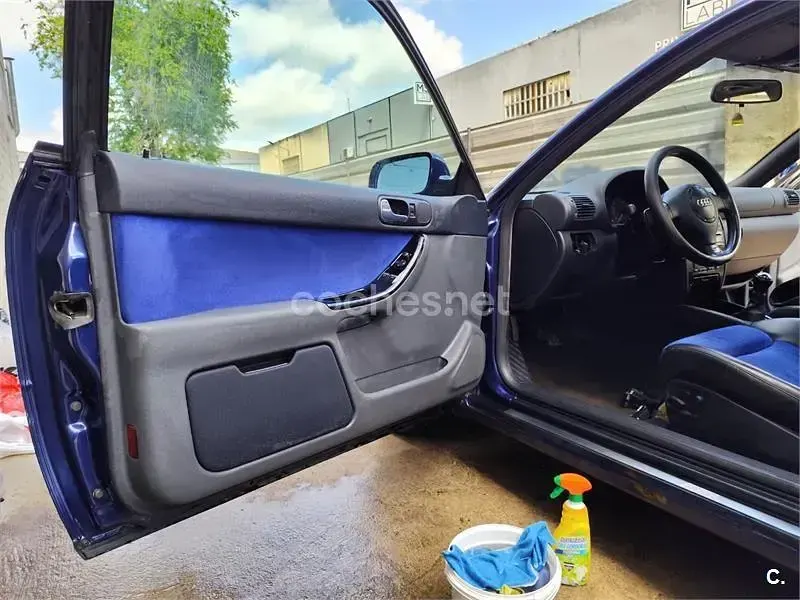 Usado Audi S3 210 CV (154 kW) 1999 Azul Utilitario