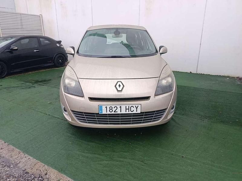 Usado Renault Grand Scénic III Dynamique 110 CV (80 kW) 2011 Gris / plata Monovolumen