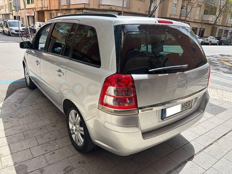 Usado Opel Zafira Family 115 CV (84 kW) 2013 Gris / plata Monovolumen