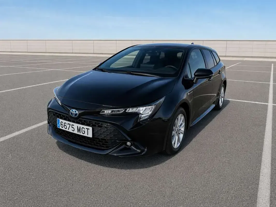 Usado Toyota Corolla Active 140 CV (102 kW) 2023 Negro Utilitario