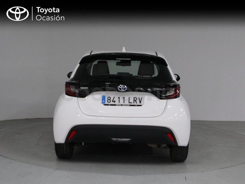 Usado Toyota Yaris Hybrid Business Edition 116 CV (85 kW) 2021 Blanco Berlina
