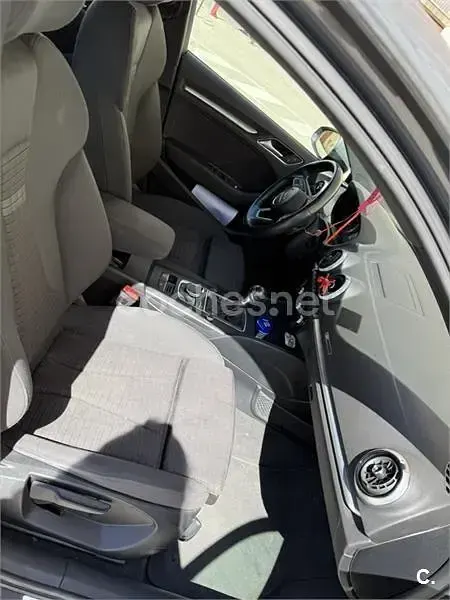 Usado Audi A3 S-Line 116 CV (85 kW) 2018 Gris / plata Berlina
