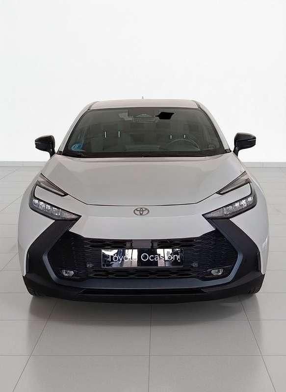 Usado Toyota C-HR Advance 141 CV (103 kW) 2025 Blanco SUV
