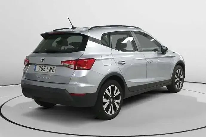 Usado Seat Arona Style 110 CV (80 kW) 2021 SUV