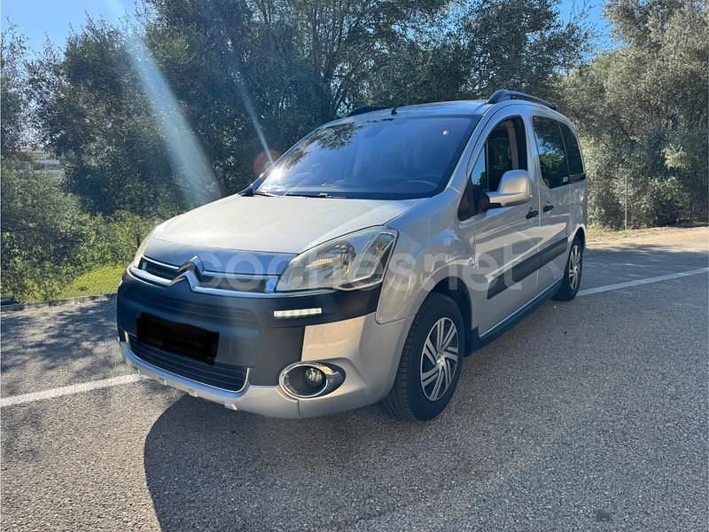 Usado Citroën Berlingo XTR 92 CV (67 kW) 2014 Gris / plata Monovolumen