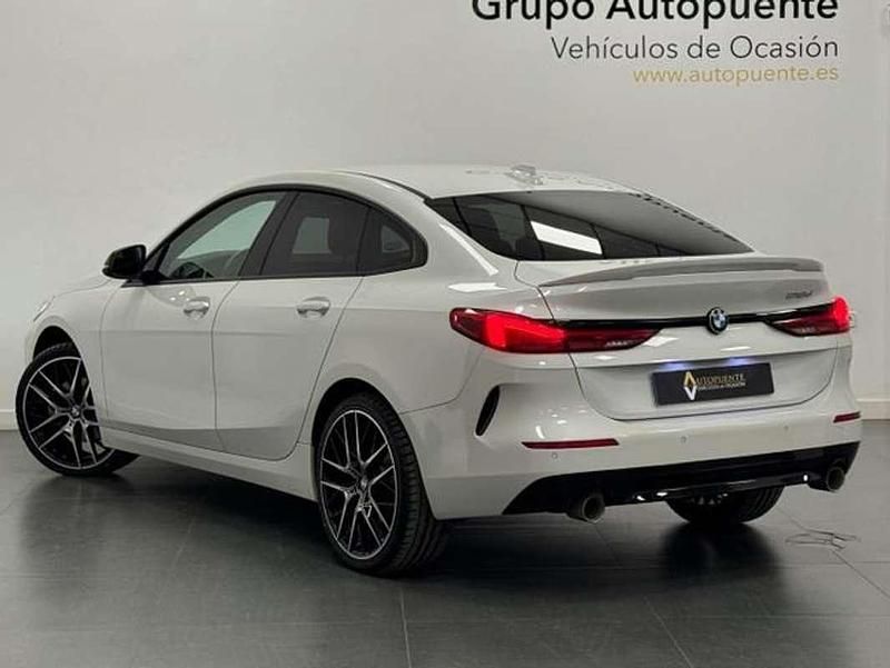 Usado BMW 218 Comfort Edition 150 CV (110 kW) 2021 Blanco Coupe