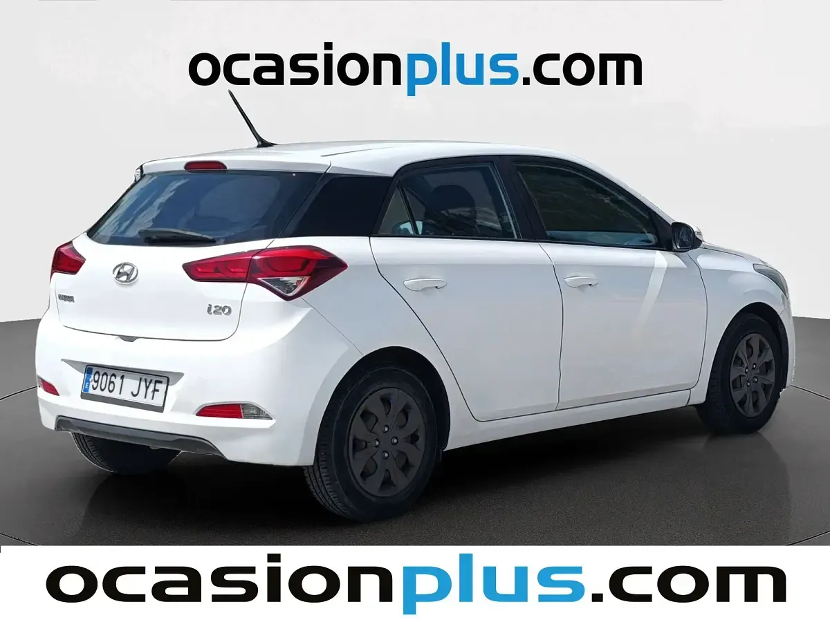Usado Hyundai i20 75 CV (55 kW) 2017 Blanco Utilitario