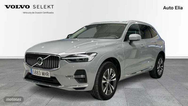Gris / plata Usado 2023 Volvo XC60 Core SUV | 52.900 € (Caro) - Imagen 1/4