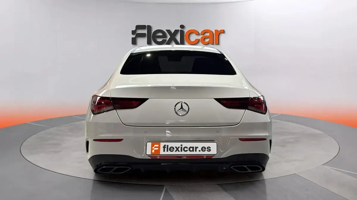 Usado Mercedes CLA180 136 CV (100 kW) 2021 Blanco Berlina