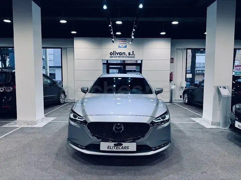 Usado Mazda 6 Sky 184 CV (135 kW) 2019 Gris / plata Familiar