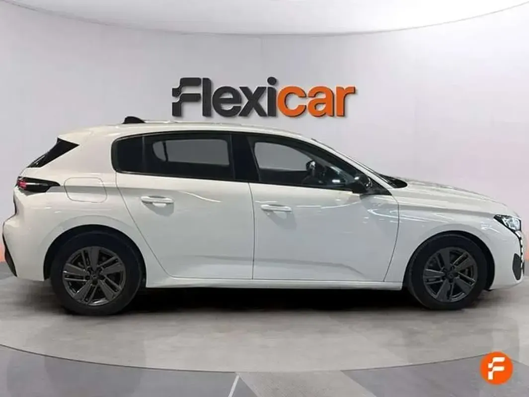 Usado Peugeot 308 Active 131 CV (96 kW) 2022 Blanco Utilitario