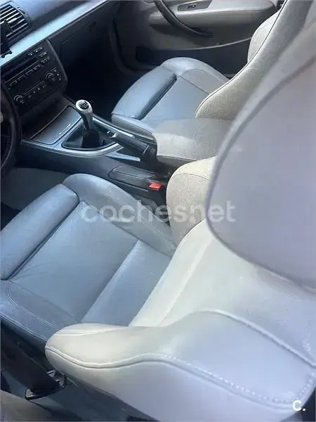 Usado BMW 120 163 CV (119 kW) 2005 Negro Utilitario