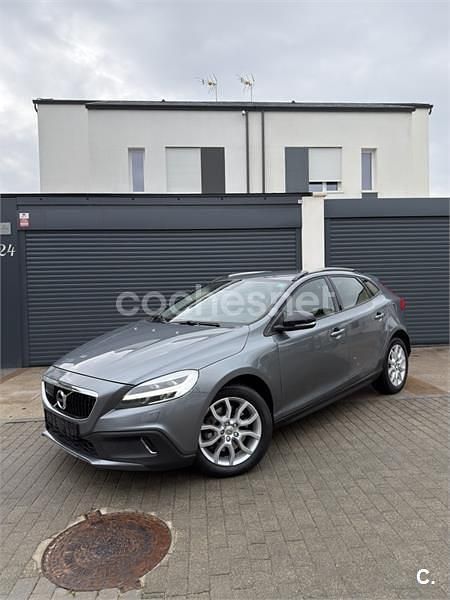 Usado Volvo V40 CC 120 CV (88 kW) 2018 Gris / plata Familiar
