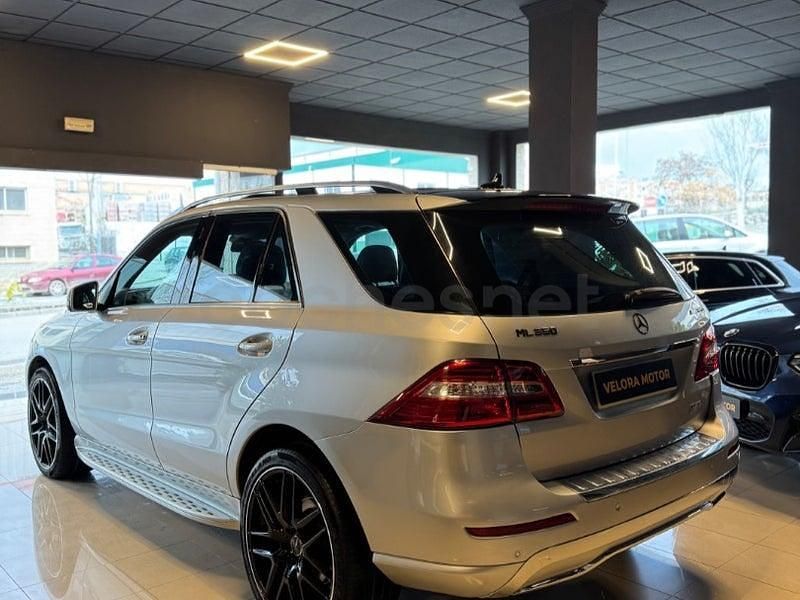 Usado Mercedes ML350 258 CV (189 kW) 2014 Gris / plata SUV
