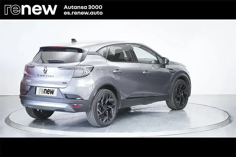 Usado Renault Captur Esprit Alpine 160 CV (117 kW) 2025 Gris SUV