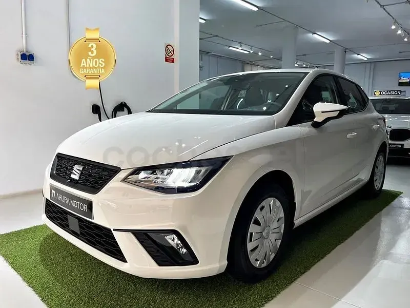 Usado Seat Ibiza Reference 80 CV (58 kW) 2023 Blanco Utilitario