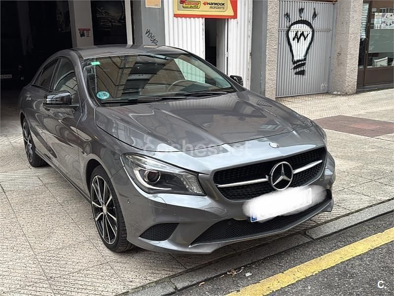 Gris / plata Usado 2015 Mercedes CLA200 Urban Berlina | 18.000 € (Buen precio) - Imagen 1/4