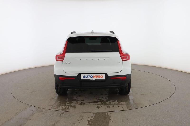 Usado Volvo XC40 155 CV (114 kW) 2019 Blanco SUV