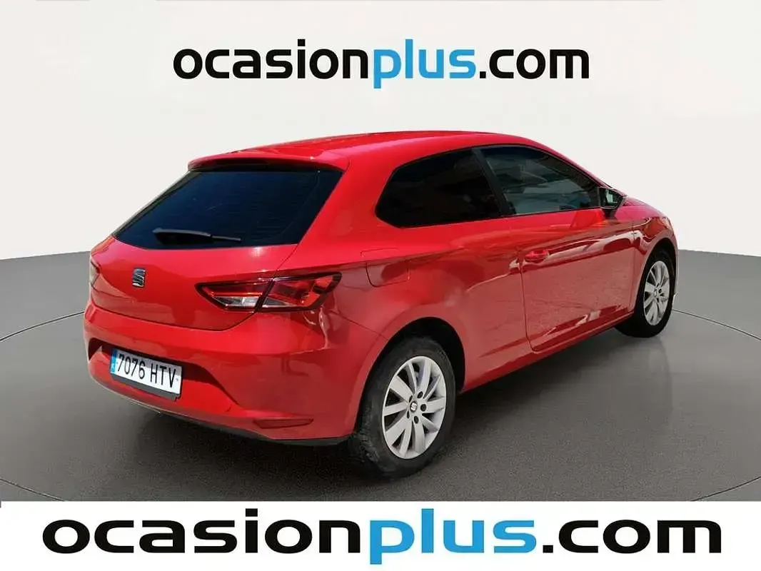 Usado Seat Leon SC Reference 105 CV (77 kW) 2013 Rojo Utilitario