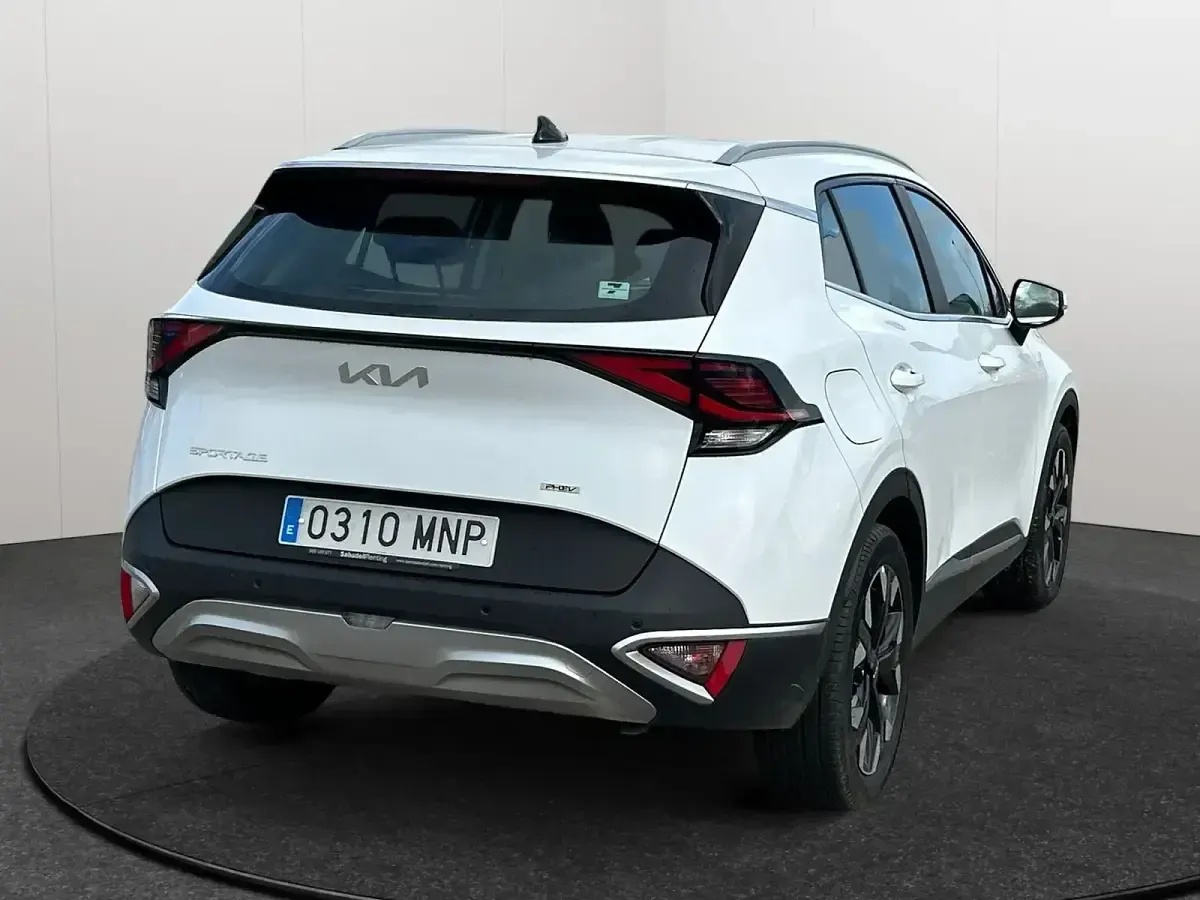 Usado Kia Sportage 265 CV (194 kW) 2024 Blanco SUV