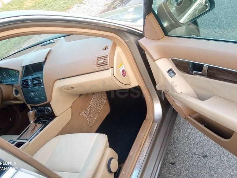 Usado Mercedes C200 Avantgarde 184 CV (135 kW) 2007 Beige Berlina