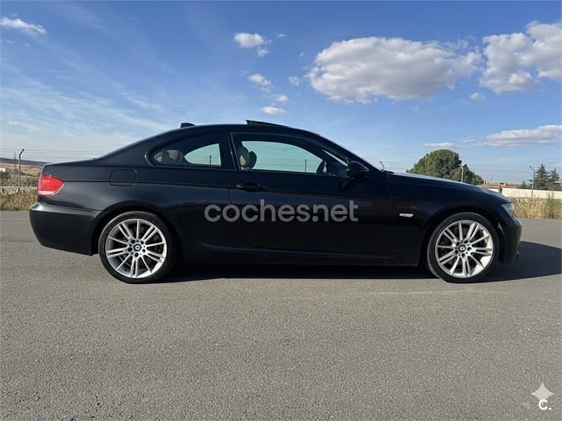 Negro Usado 2007 BMW 330 Coupe | 13.000 € (Un poco caro) - Imagen 1/4