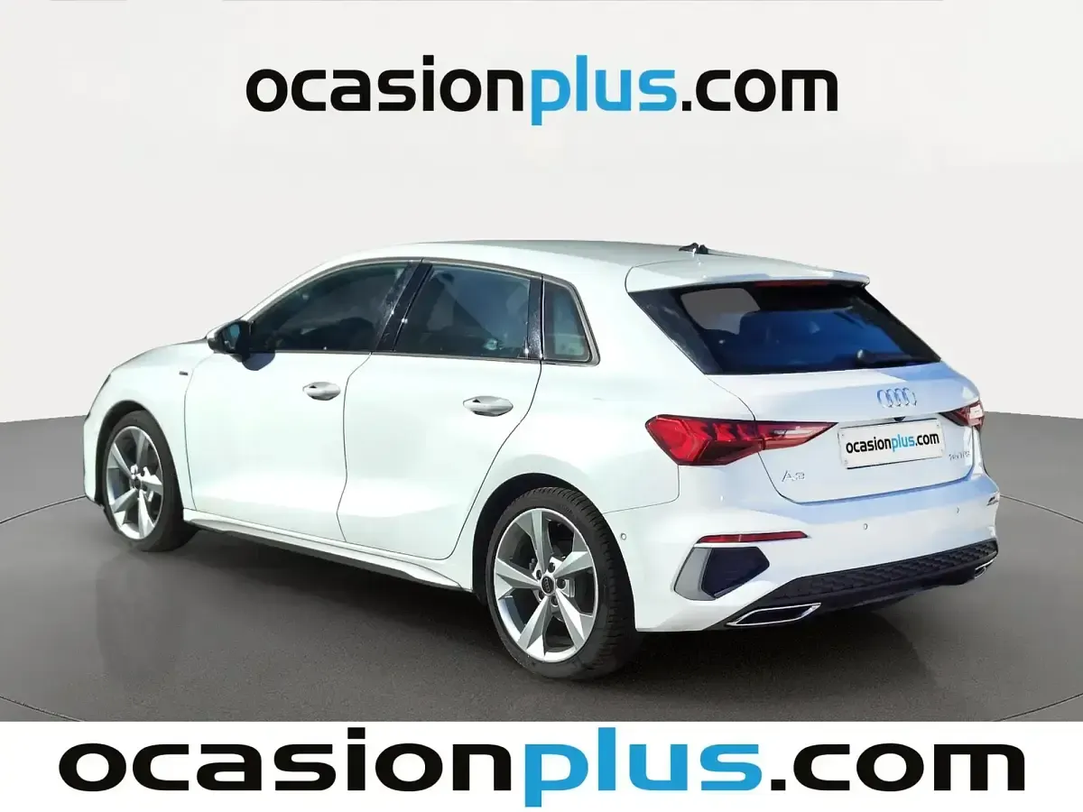 Usado Audi A3 S-Line 150 CV (110 kW) 2023 Blanco Berlina