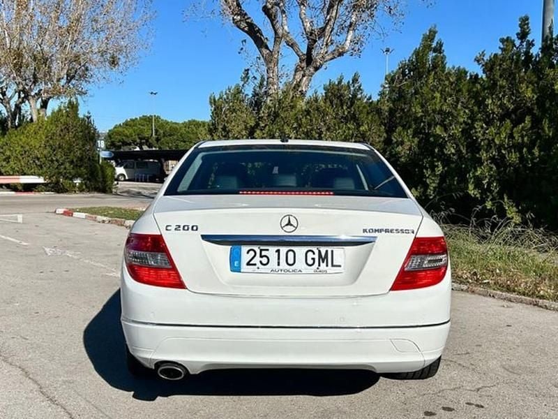 Usado Mercedes C200 Avantgarde 184 CV (135 kW) 2010 Blanco Berlina