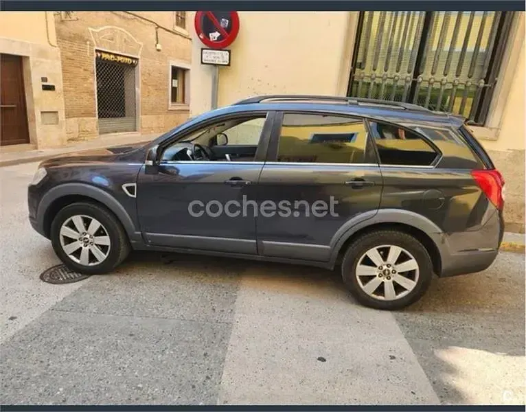 Używany Chevrolet Captiva LS 127 KM (93 kW) 2010 Czarny SUV
