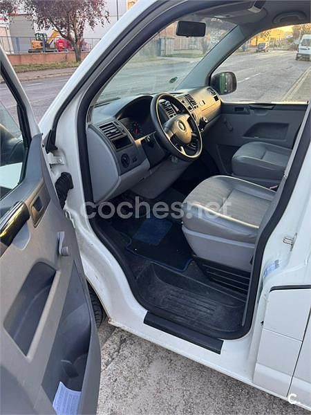 Usado VW Caravelle Comfortline 102 CV (75 kW) 2009 Blanco Monovolumen