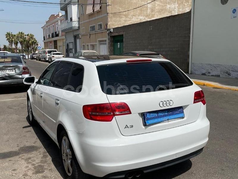 Usado Audi A3 Attraction 125 CV (91 kW) 2011 Blanco Berlina