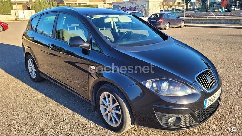 Usado Seat Altea XL Style 140 CV (102 kW) 2011 Negro Monovolumen