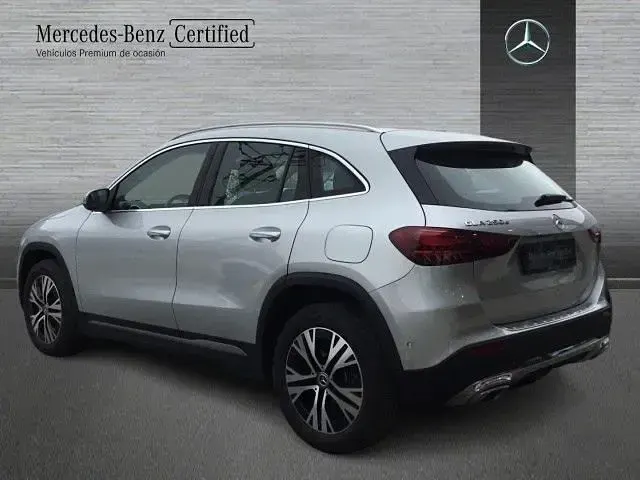 Usado Mercedes GLA250 Progressive 163 CV (119 kW) 2023 SUV