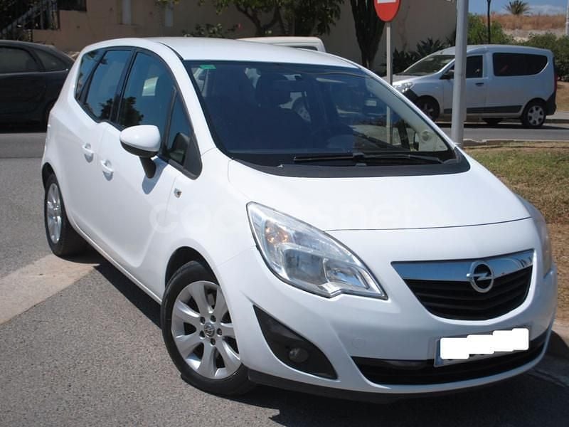 Usado Opel Meriva Enjoy 110 CV (80 kW) 2010 Blanco Monovolumen