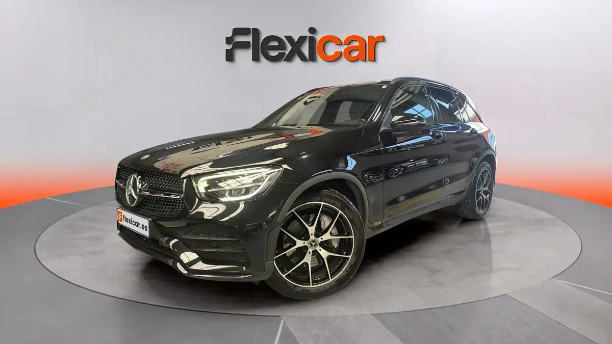 Käytetty Mercedes GLC200 163 HP (119 kW) 2020 Musta Katumaasturi
