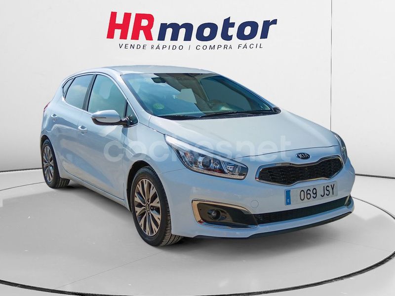Blanco Usado 2016 Kia Ceed GT Berlina | 12.110 € (Precio justo) - Imagen 1/4